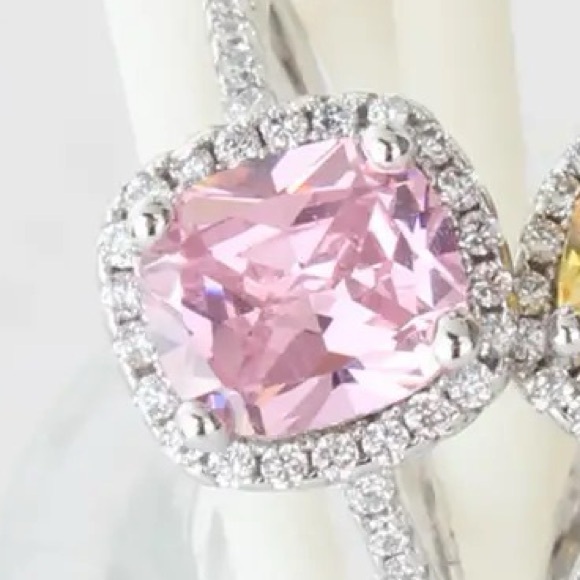 Size 7 Sterling Silver Ring with Synthetic Diamonds and Beautiful Pink Sapphire - Picture 4 of 4